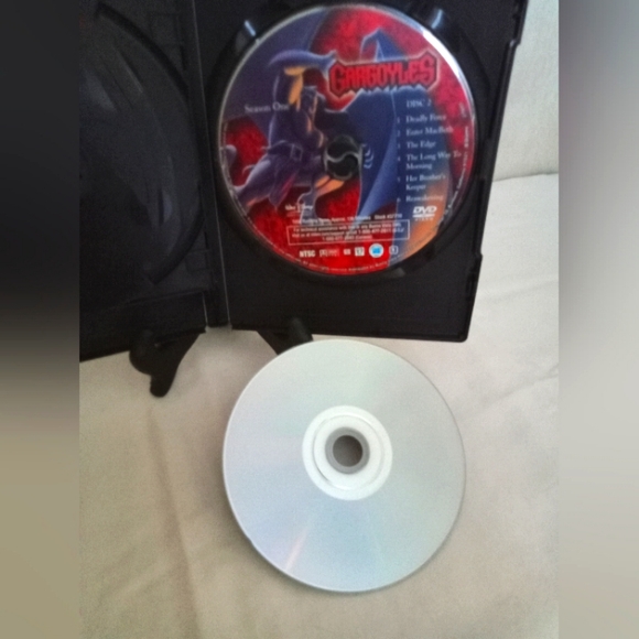 Gargoyles: The Complete First Season (DVD, 1994) - Picture 7 of 9